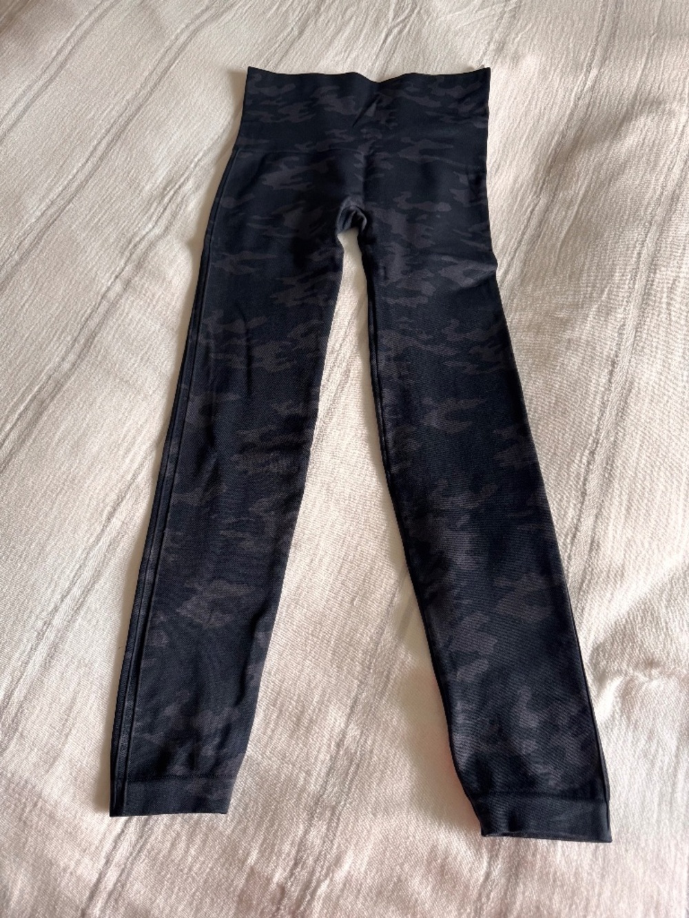 Spanx Camo Seamless Leggings Size Large